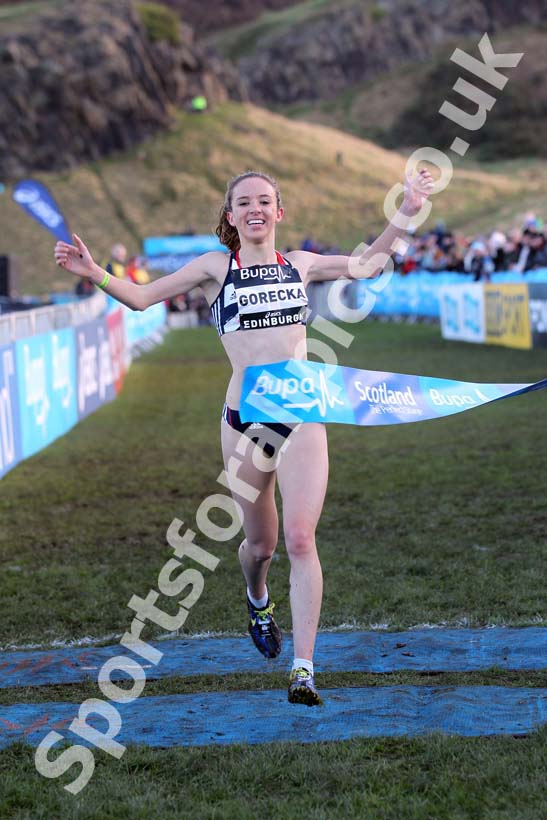 Emelia Gorecka wins the Junior Women BUPA Great Edinburgh Cross Country.